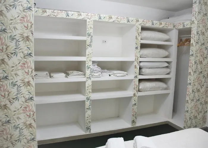 Enry's House باري